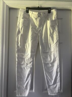 Seven7 White Skinny Jeans with Distressed Knees